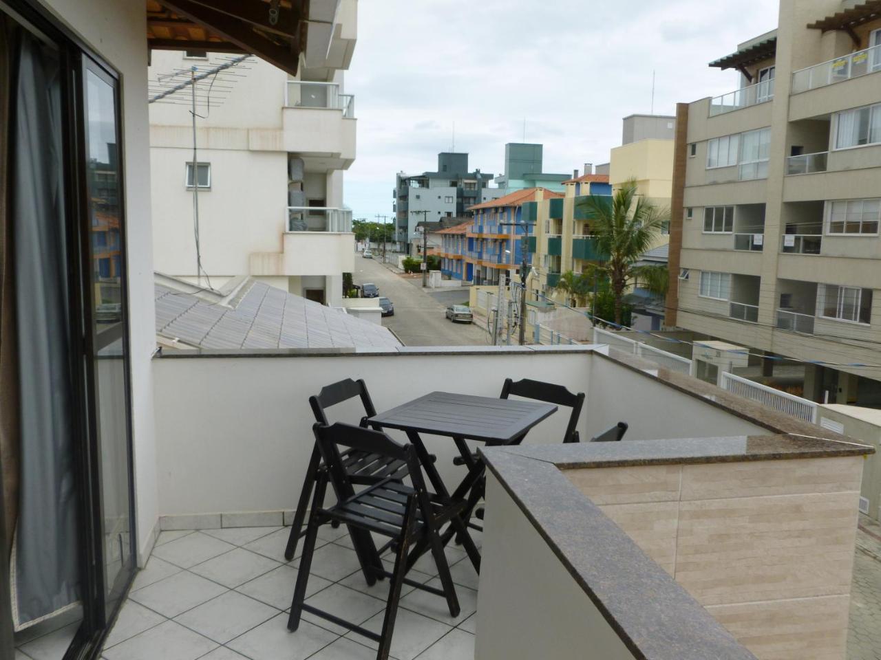 Apartamento Cobertura - 140 Metros Da Praia Бомбиньяс Экстерьер фото